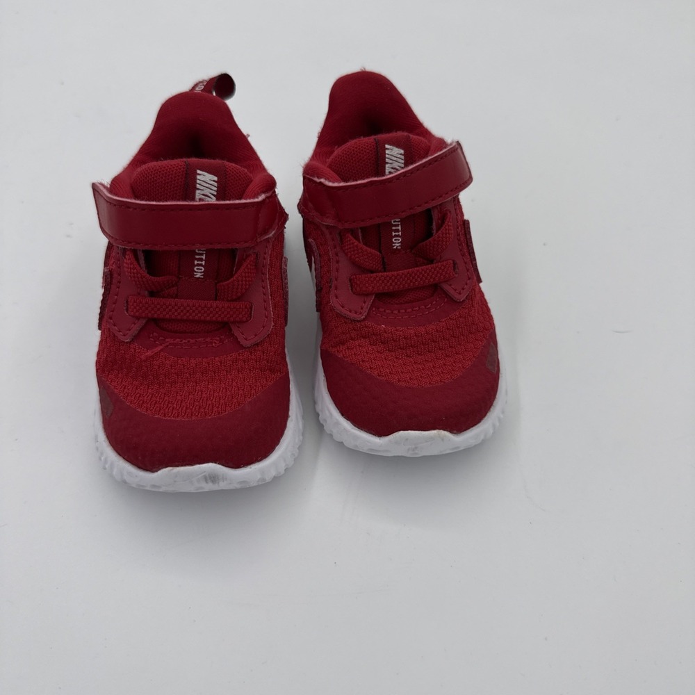 Nike Revolution Infant/Toddler Shoes Baby Size 4C Red& White BQ5673-600